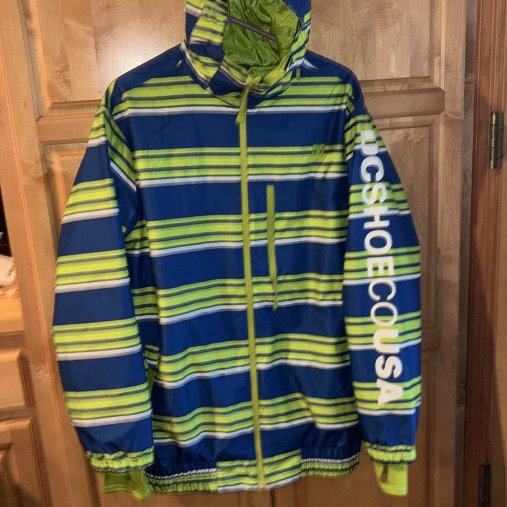 DC snowboarding jacket EHOTEK 10K layered weather protection, women size small